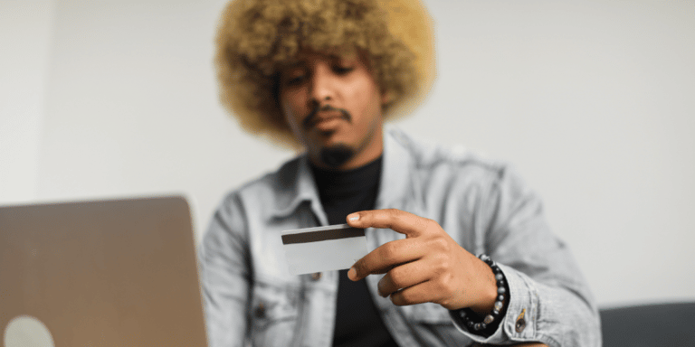 Qual é o melhor cartão de crédito para ME? Saiba como escolher. | Foto: Pexels