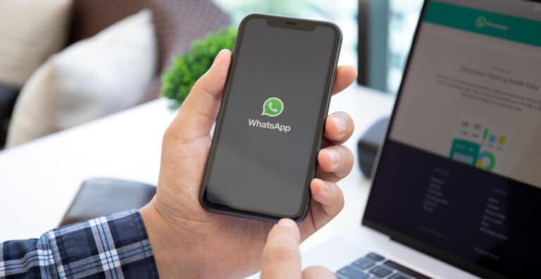 Como abordar um cliente pelo WhatsApp: orientações e exemplos interessantes